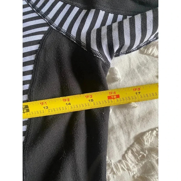 Lululemon Jacket Women’s 4 Run U-Turn Pullover Reversible - Picture 10 of 11